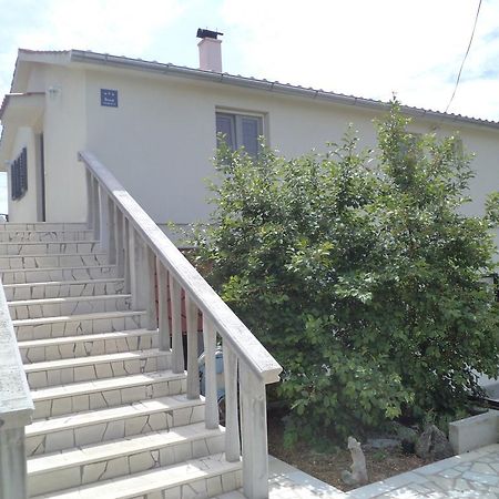 Apartment Jole Шибеник Екстер'єр фото