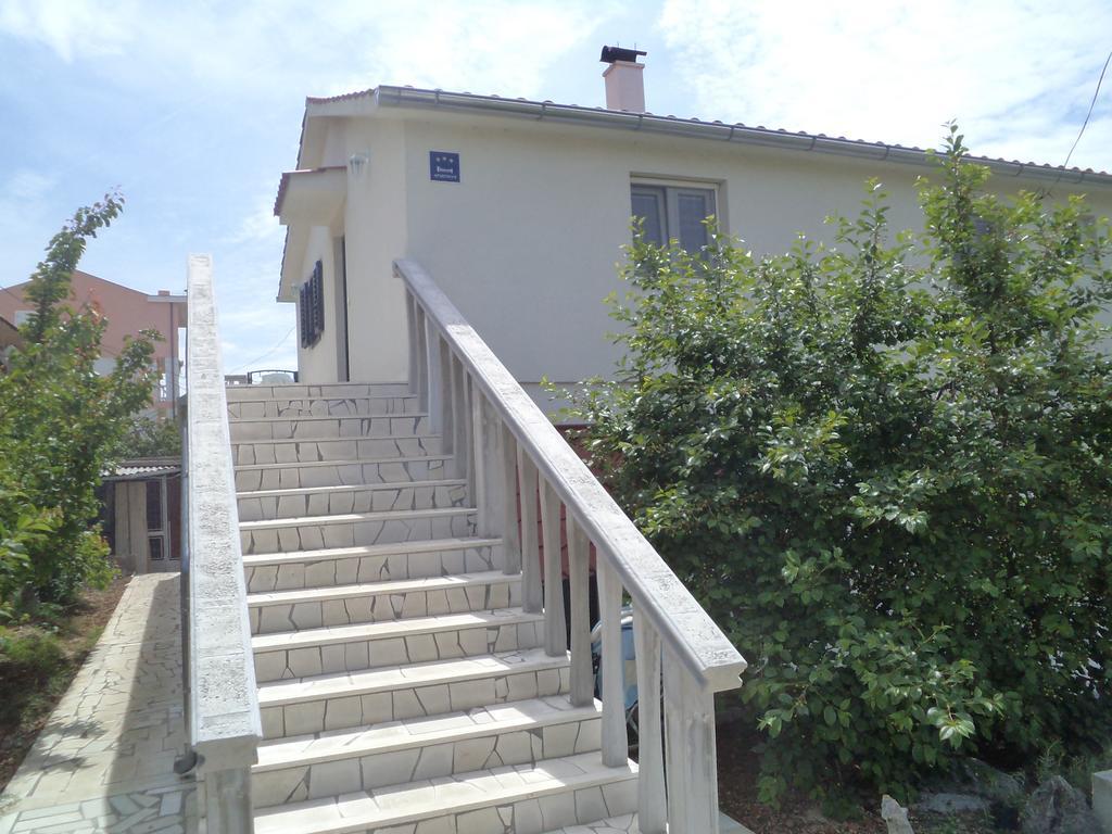 Apartment Jole Шибеник Екстер'єр фото