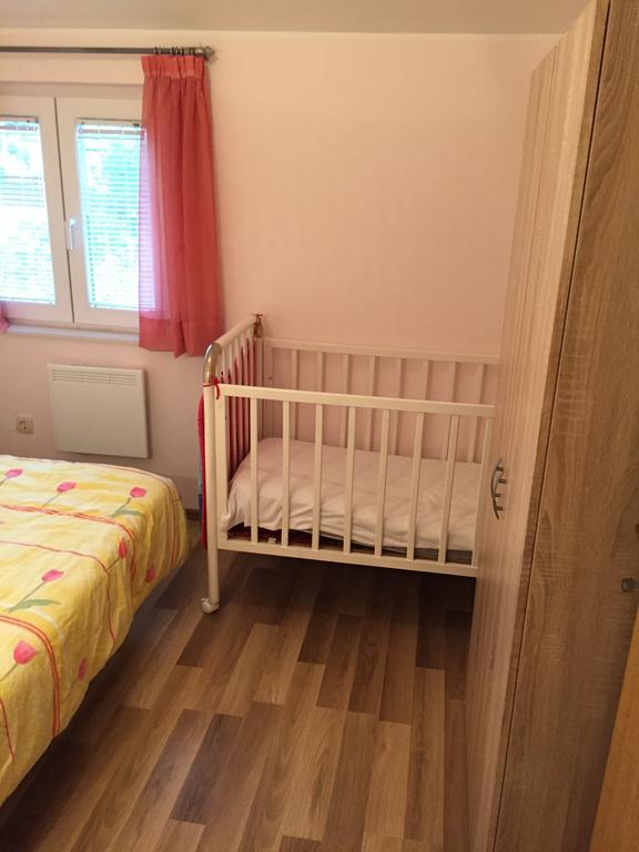 Apartment Jole Шибеник Екстер'єр фото